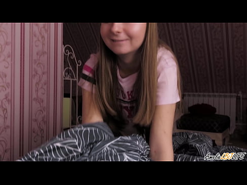 ❤️ Blondie waxay si qoto dheer u nuugtaa BFF's waxayna ku dhufanaysaa afkeeda ❤❌ Muqaal dabada %so.porn-milf-300.ru ﹏